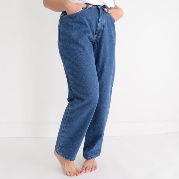 L.L. Bean Relaxed Fit with Red Fleece Lining Jeans Size 8 - Picture 2 of 15